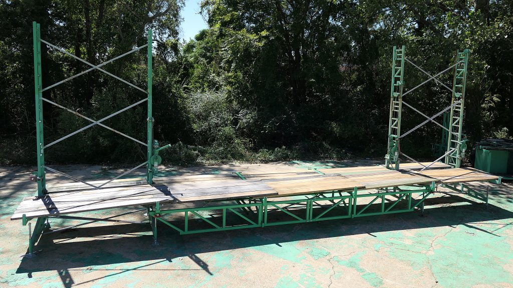 Heavy-Duty Elevating Scaffold Bridge System