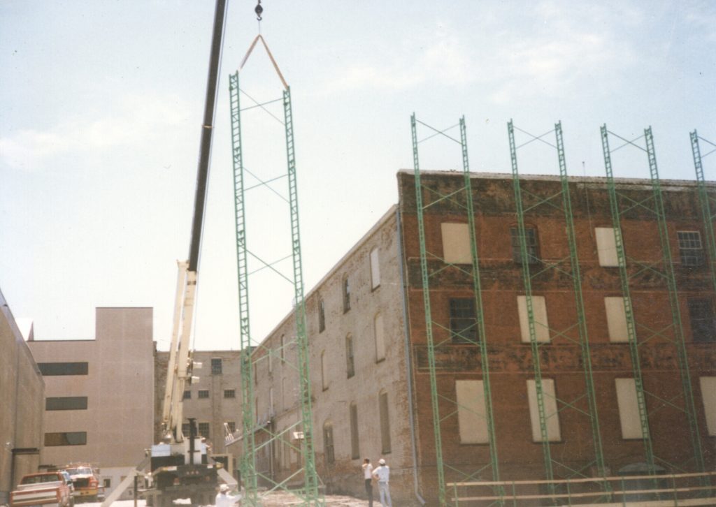 mast climber scaffolding alternative