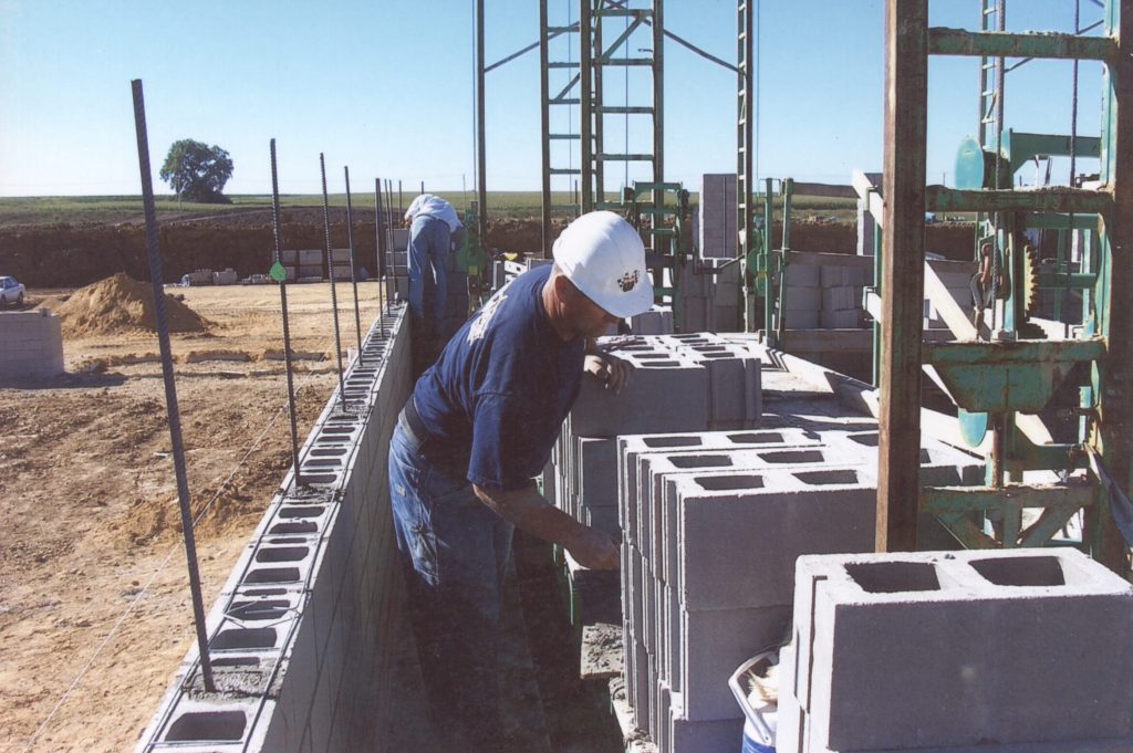 Bricklaying scaffolding