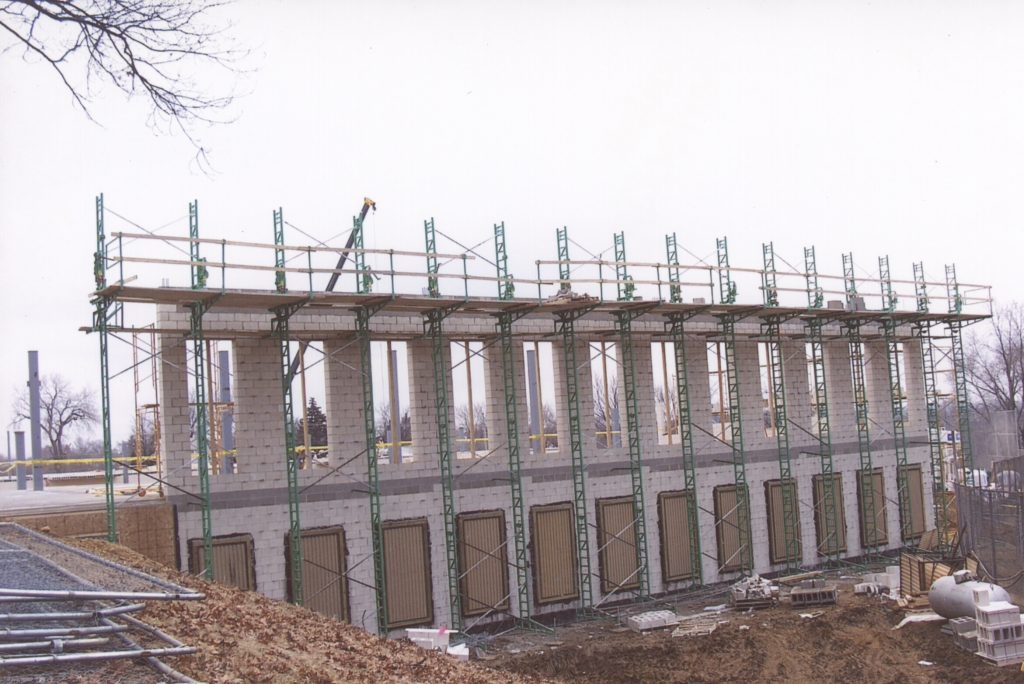 Non-Stop Heavy-Duty Scaffolding for Masonry