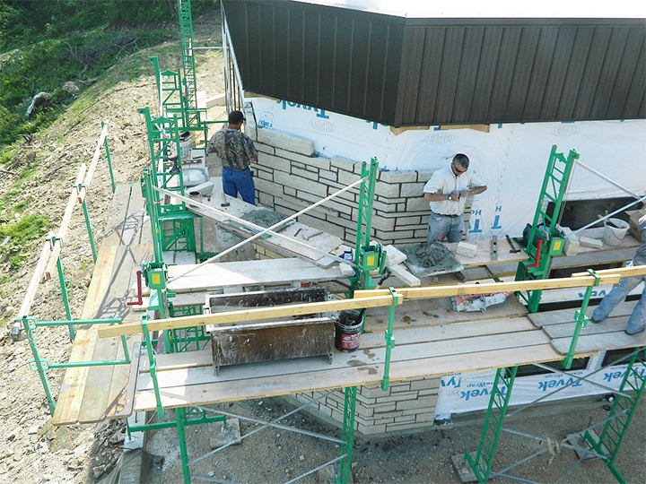 Non-Stop Standard-Duty crank-up scaffolding