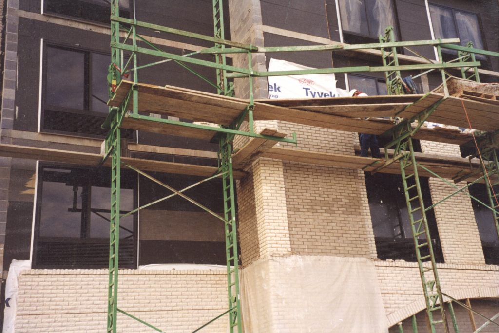 Best Adjustable Scaffolding