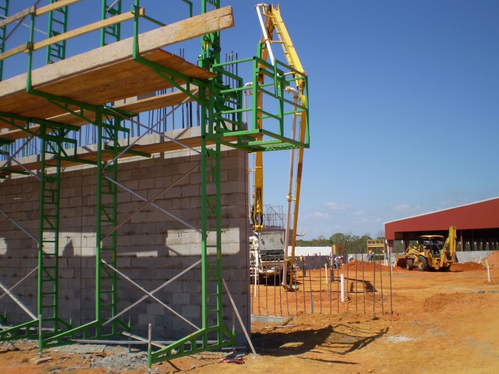 adjustable masonry scaffolding access landing accessory