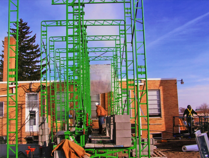 Winter Enclosure for entire crank-up scaffolding