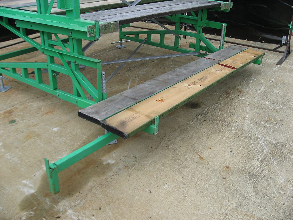 Inside Corner Brackets for HD and Standard-Duty adjustable scaffolding