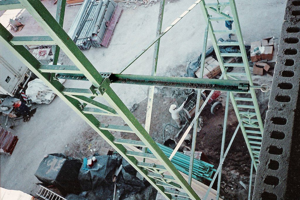 Wall Tie-In Bracket for Non-Stop adjustable scaffolding